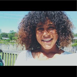 Meet your Posher, Samantha